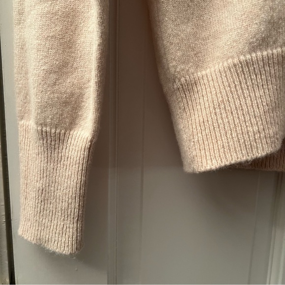 Vintage Wing on 永安百貨 Lambswool long sleeve v neck sweater - Picture 4 of 7